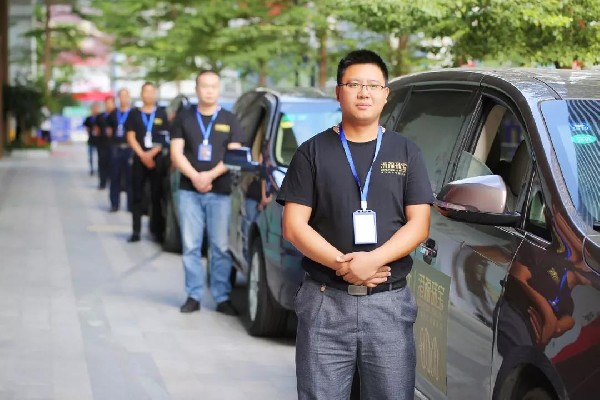 不是所有專車，都叫港福珠寶免費專車！