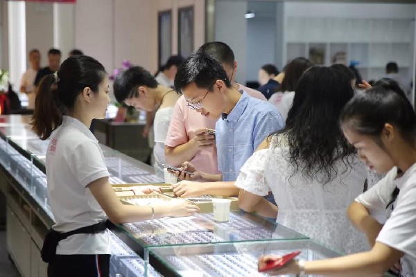 港福珠寶促銷|來領獎啦！百萬豪禮說送就送~