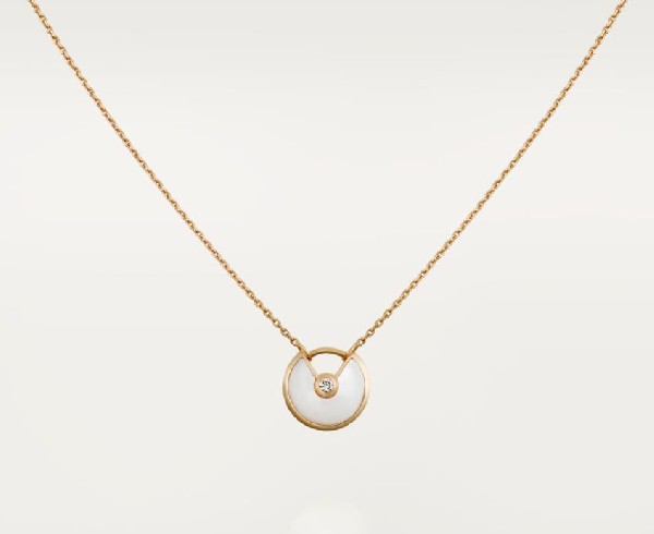 夏天戴什么項鏈好看?這四種項鏈夏天戴無敵美