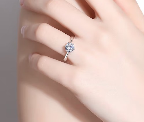 鉆戒定制有什么貓膩？看懂這些讓你購戒無憂