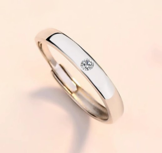 莫桑鉆會掉色嗎？莫桑鉆掉色真假辨別