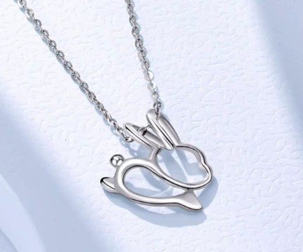 鉑金跟18k金哪個好?哪個更劃算？