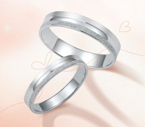 對戒戴在哪個手？揭秘對戒的寓意和佩戴習慣